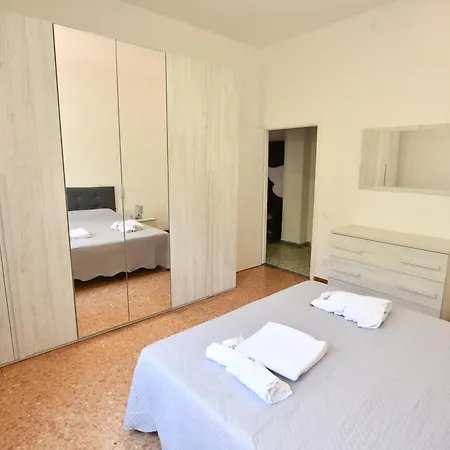 La Casa Di Nonna Con Ampio Terrazzo Lägenhet *